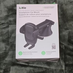 Black Smartphone Car Mount